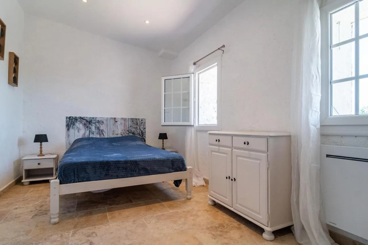 Saint Bernard Villa Fox-Amphoux